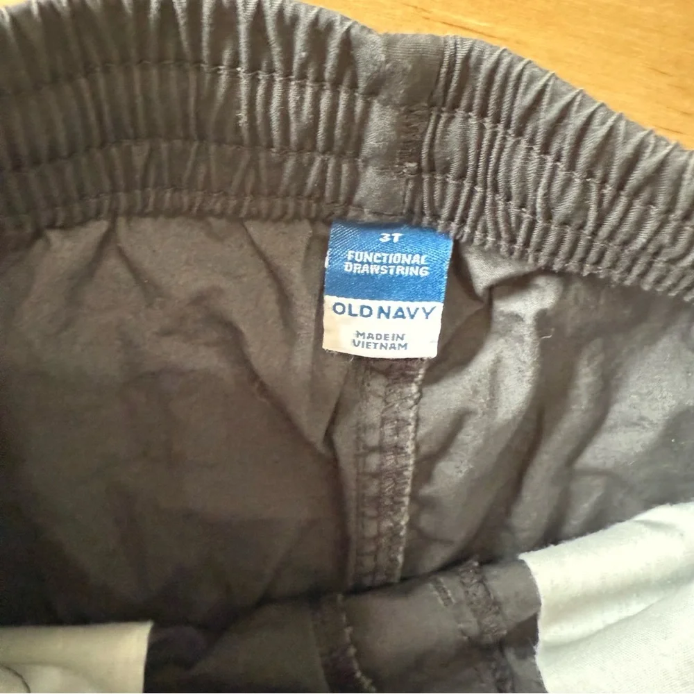 🔆‎ Bundle items 6 for $30 Old Navy Boys Shorts